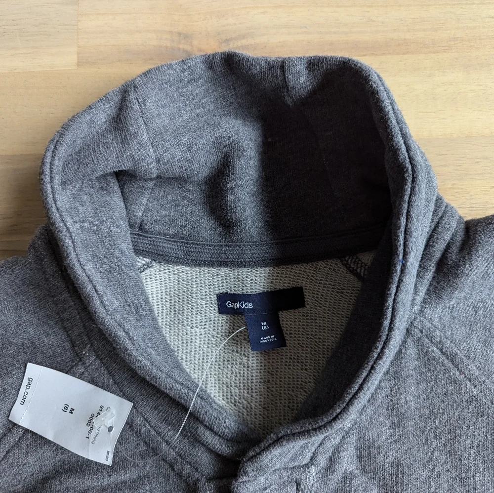 GAP kid sweatshirt